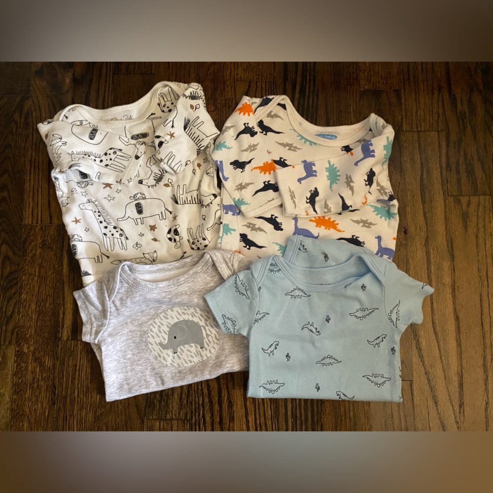 Multipack of baby onesies Carter’s